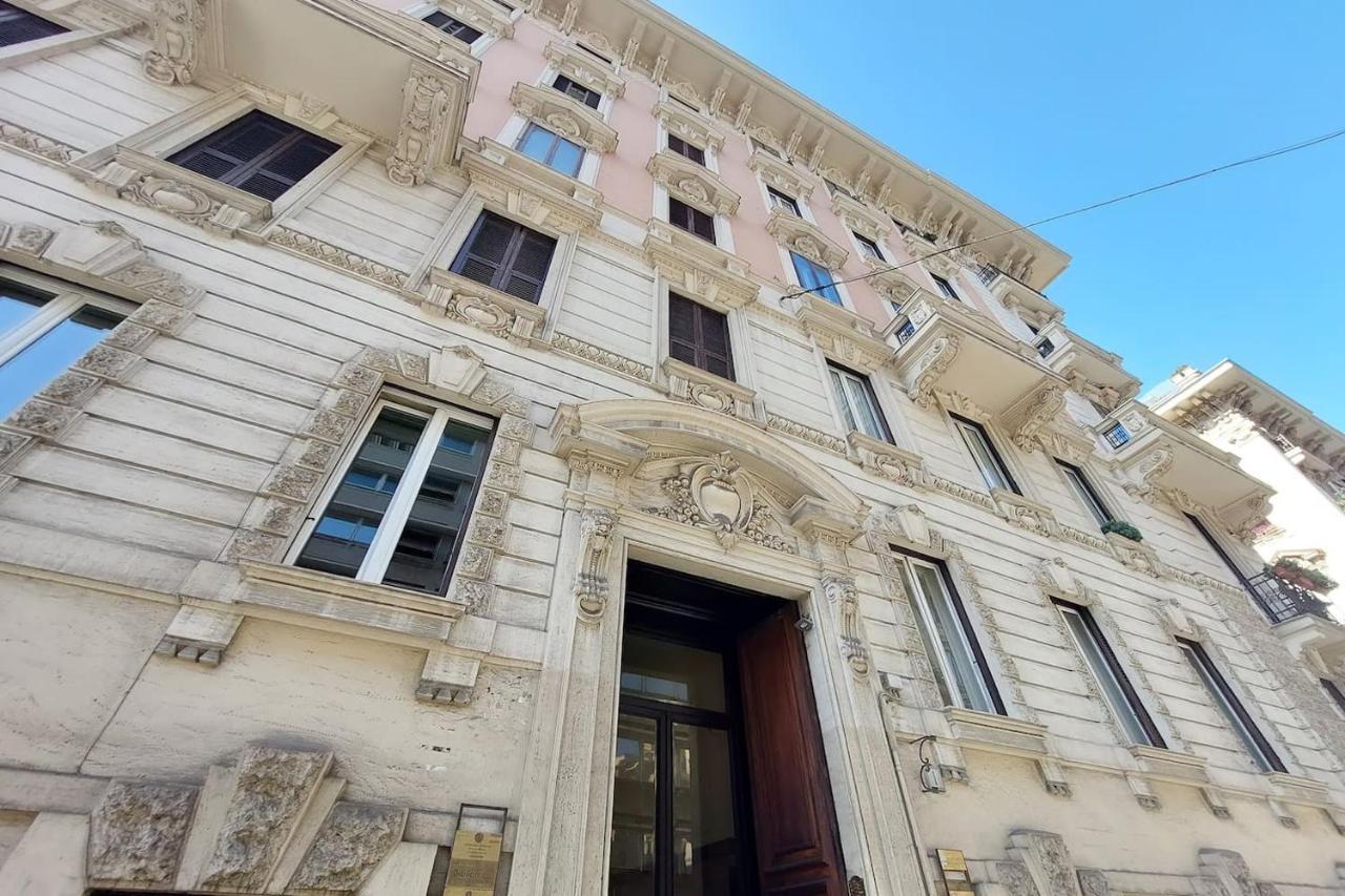 Appartamento "Corso - Cuore Di Roma" By Flatinrome Bagian luar foto